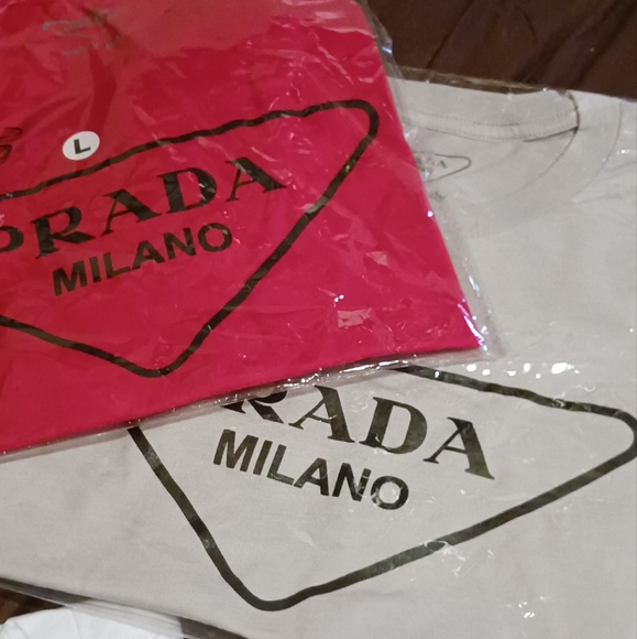 T-shirts - Picture 7 of 8